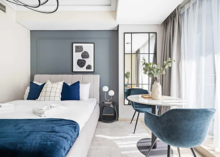 Silkhaus Spacious Studio Near Almas West Lake