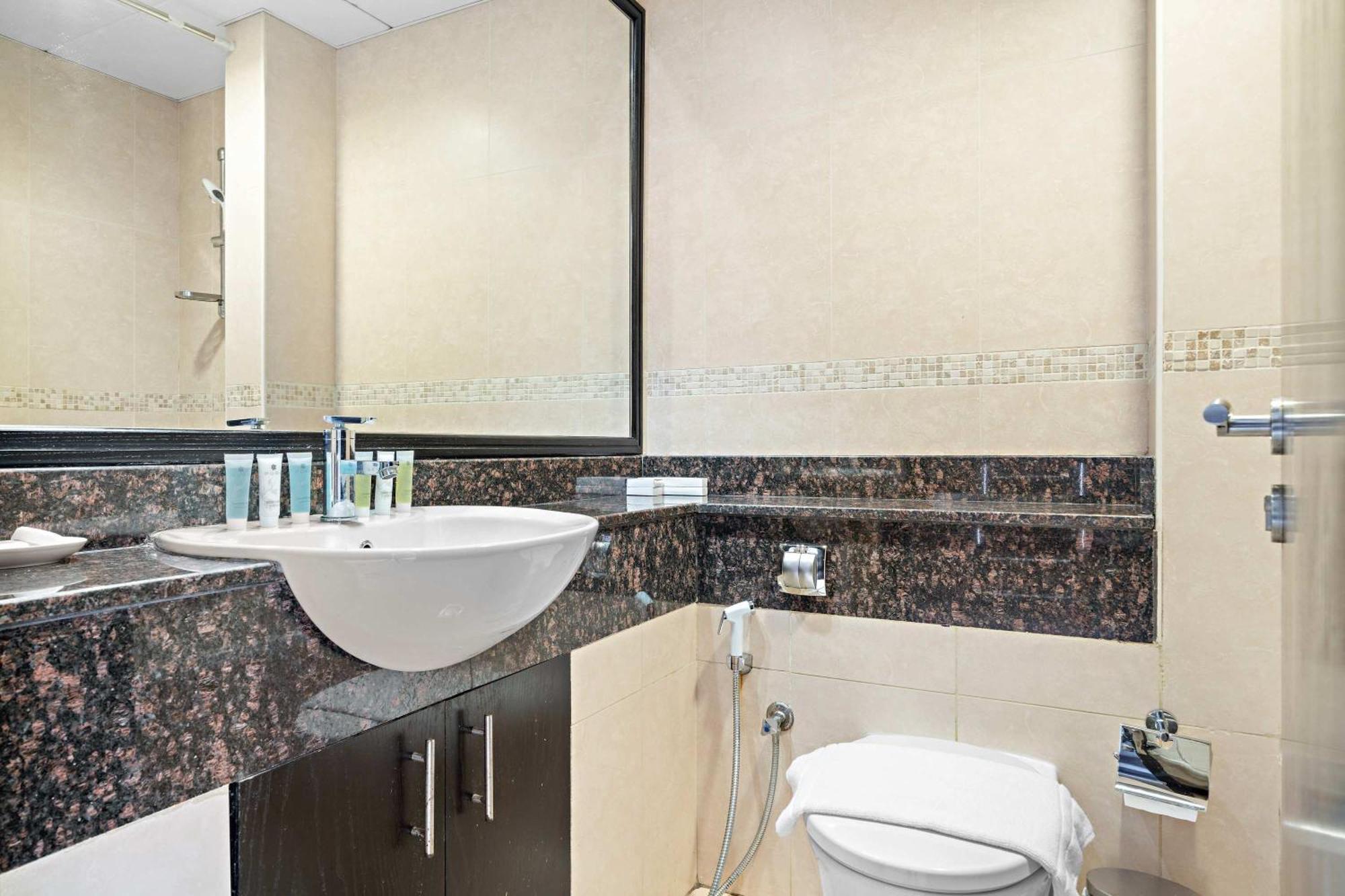 Apartment Silkhaus Spacious Near Almas West *